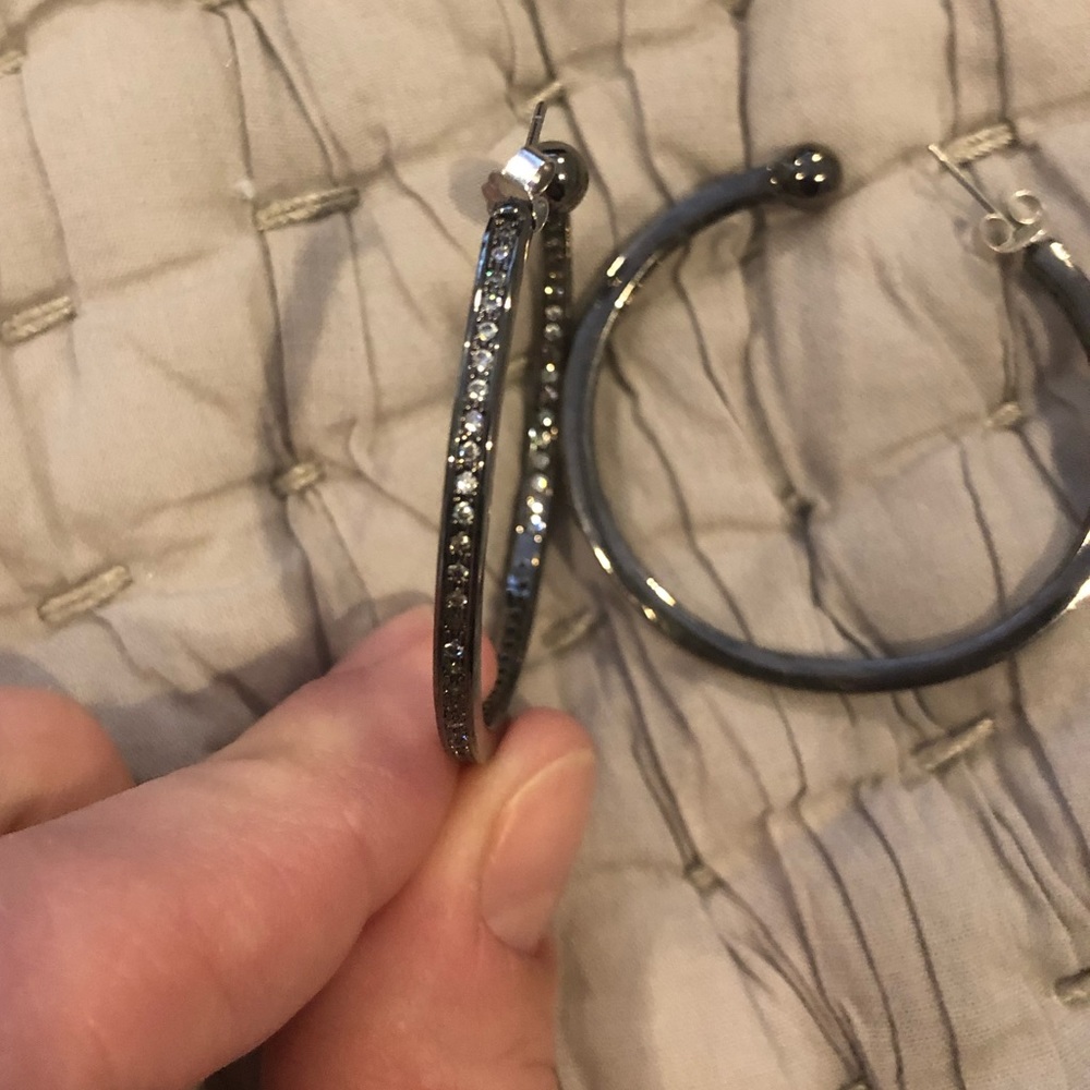 Black stone hoop earrings